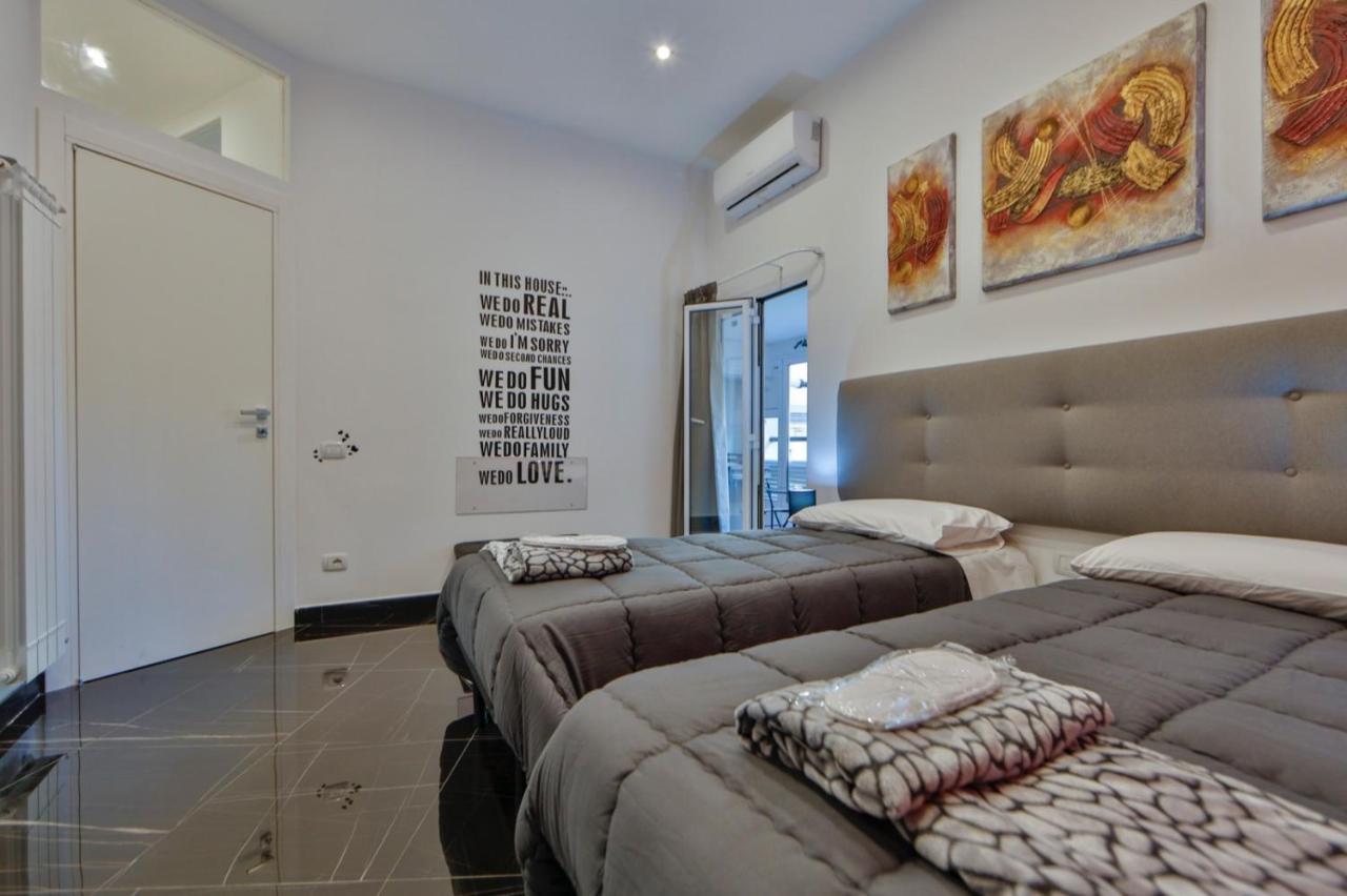 Residenza Napoli Centrale ภายนอก รูปภาพ