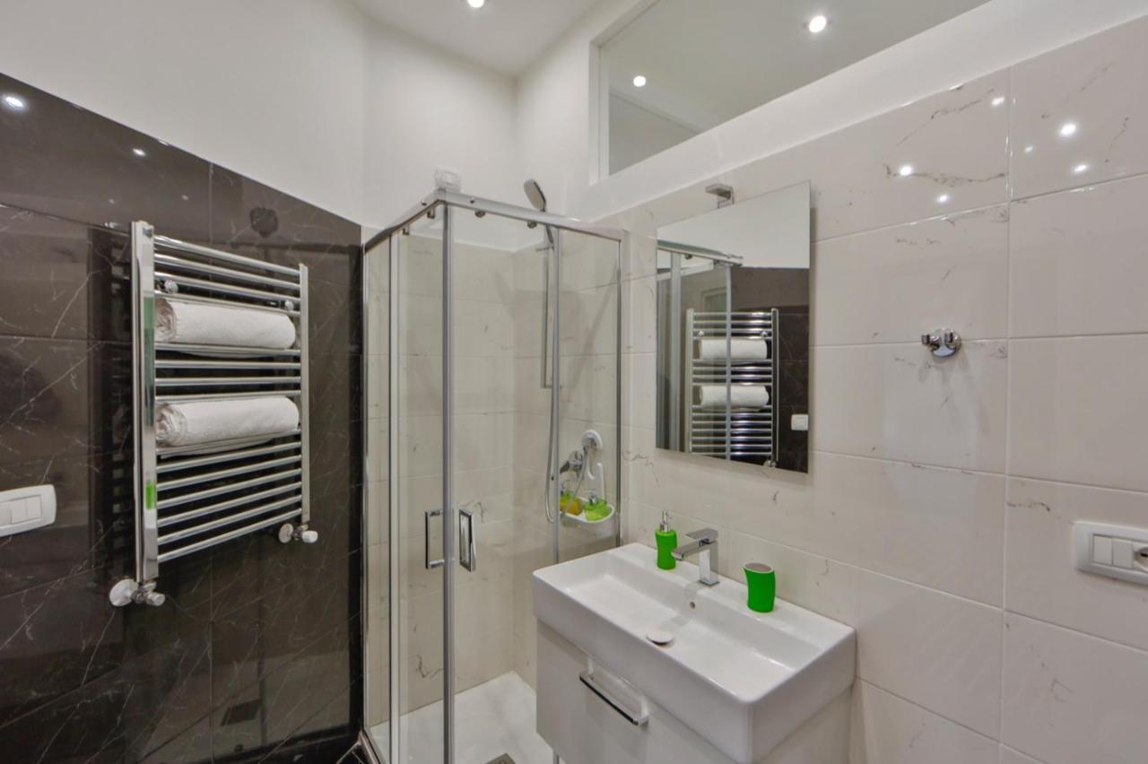 Residenza Napoli Centrale ภายนอก รูปภาพ